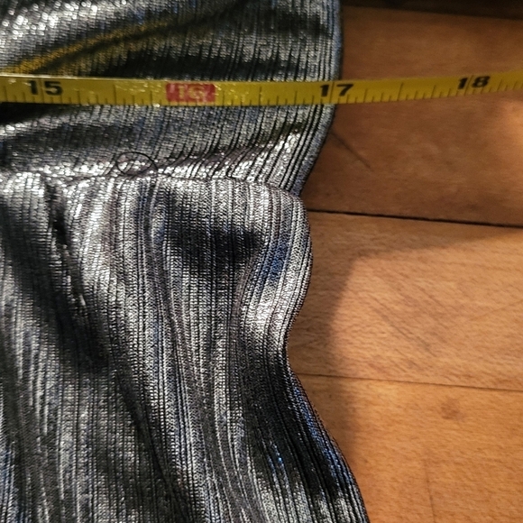 Loft Shimmer Silver Black Ruffle V-Neck Dress Size 14 - Picture 11 of 14